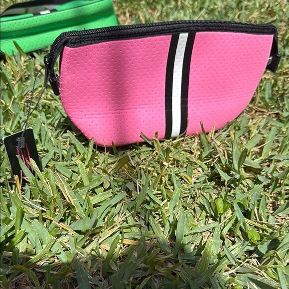 Pink Striped Cosmetic Pouch Neoprene NWT Travel Case - Picture 1 of 3